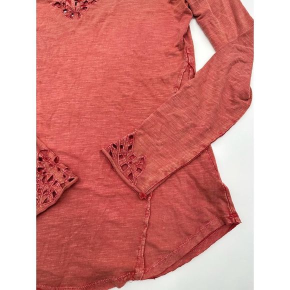 Free People Luna Laser cut detail Henley size L burnout red - Picture 4 of 8